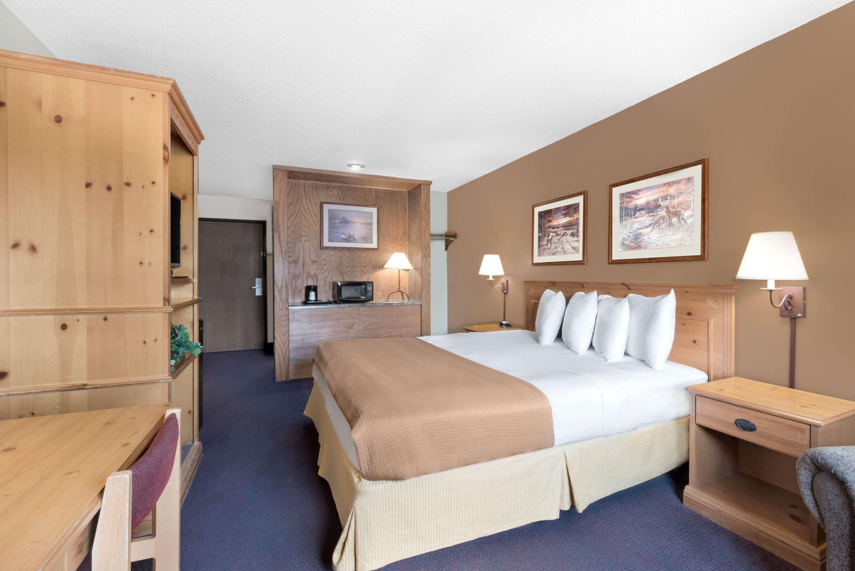 Hotel Super 8 By Wyndham Chamberlain Sd Zewnętrze zdjęcie